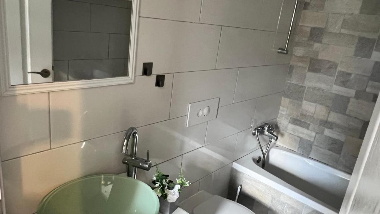 Holiday Home Maria One Minute From -Beach Zadar Extérieur photo