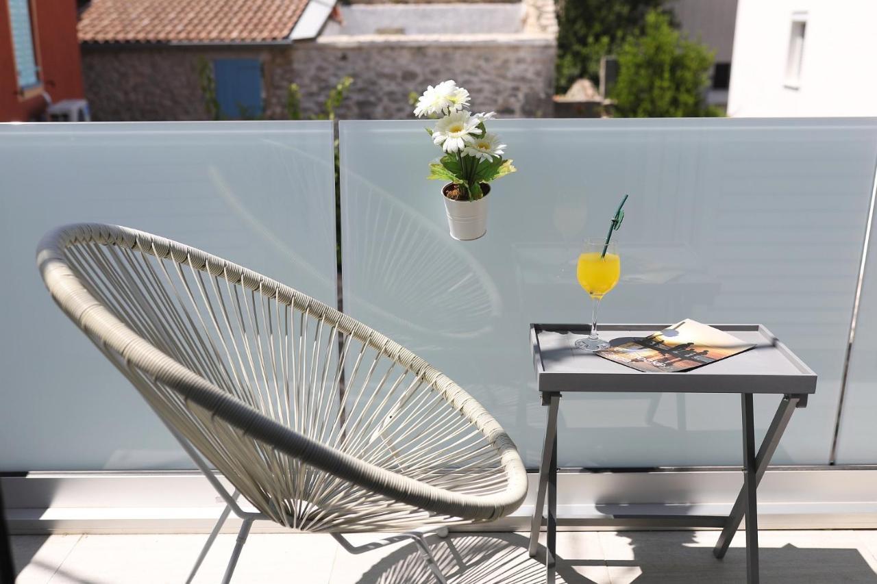 Holiday Home Maria One Minute From -Beach Zadar Extérieur photo